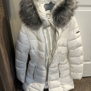Laundry by Shelli Segal White Faux Fur-Trimmed Women's Coat size medium
